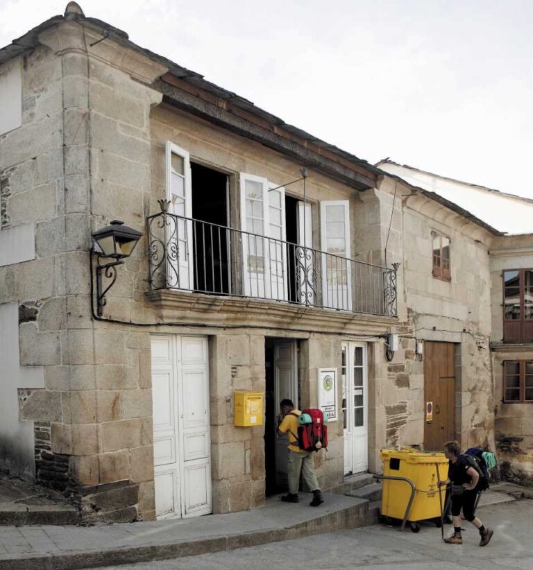 albergue pulbico sarria 2 web 768x822