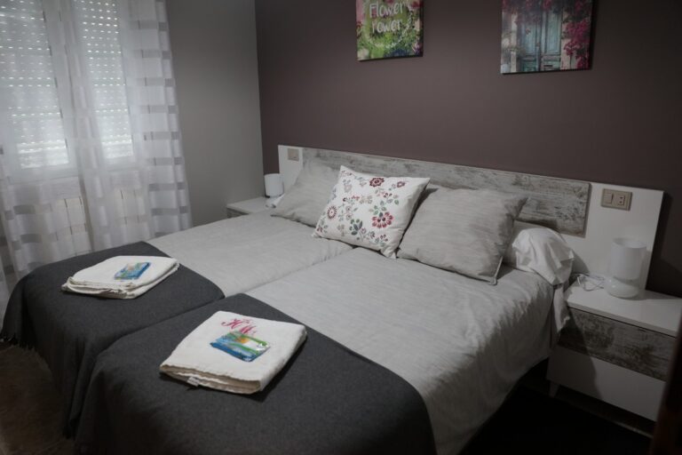 http://gusuguito.com/wp-content/uploads/2019/09/Apartamentos-Portolux-en-Portomarín.jpg http://gusuguito.com/wp-content/uploads/2019/09/Apartamentos-Portolux-en-Portomarín.jpg