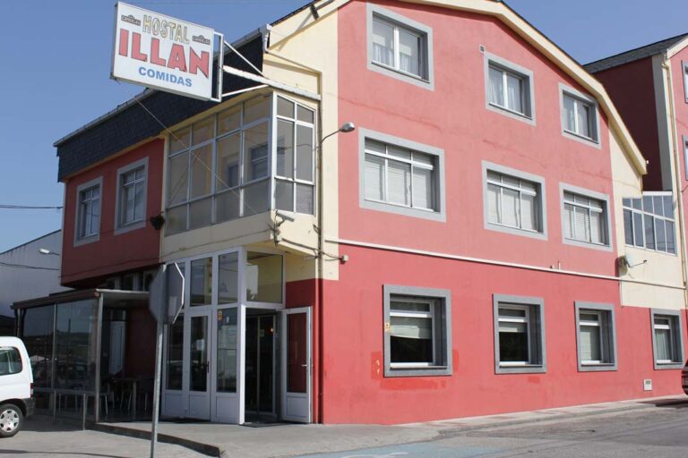 hostal illan exterior 01 1 768x512