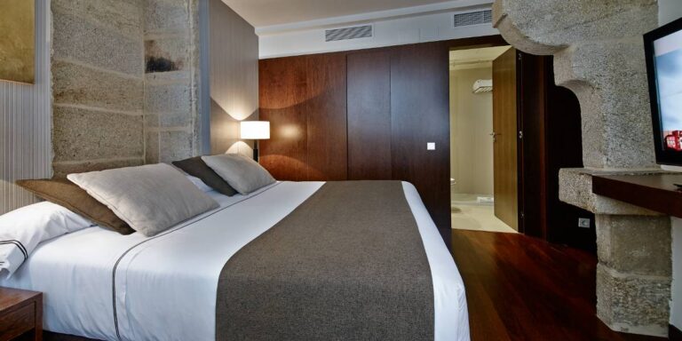 hotel troya 8 1200x6001 1 768x384