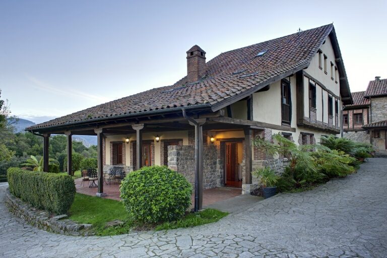 Apartamentos Turisticos La Montana Magica2 768x512