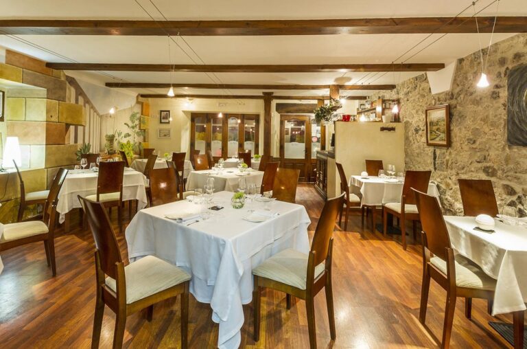http://gusuguito.com/wp-content/uploads/2019/12/Arbidel-Restaurante2.jpg