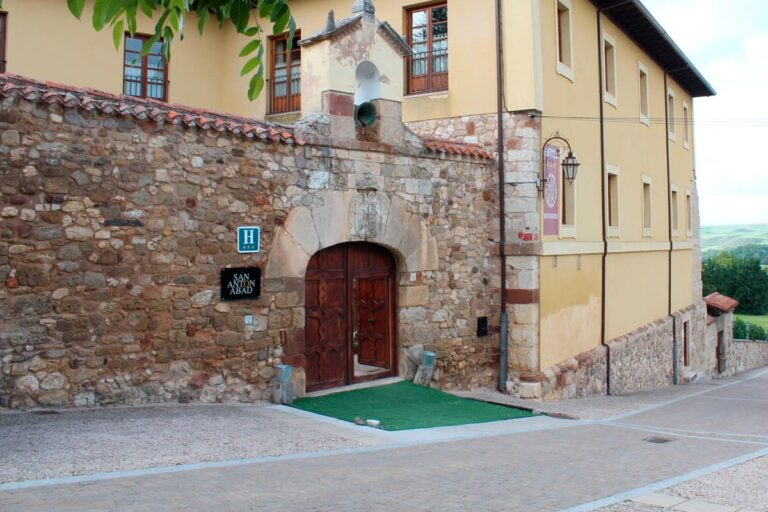 fachada hoy 1 768x512