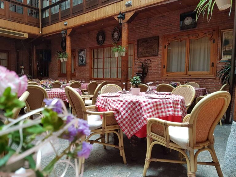 Comedor para Banquetes y Celebraciones 768x576