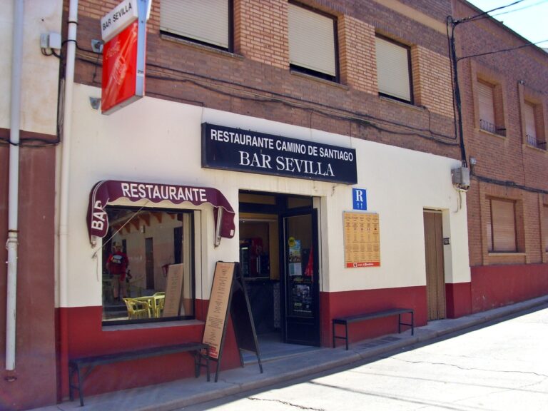 Restaurante Camino de Santiago Bar Sevilla 768x576