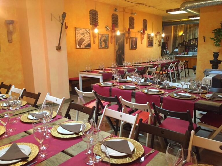 http://gusuguito.com/wp-content/uploads/2020/01/Restaurante-Gloria-Bendita3.jpg