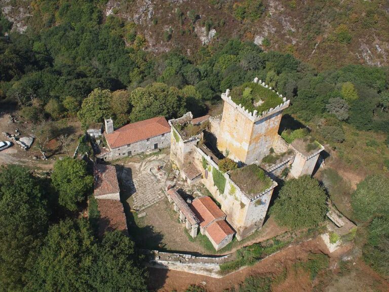 castillo de pambre cabecera web 768x576