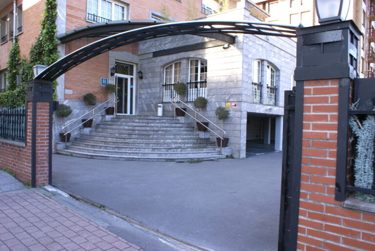 http://gusuguito.com/wp-content/uploads/2020/01/hotel-gernika-4.jpg