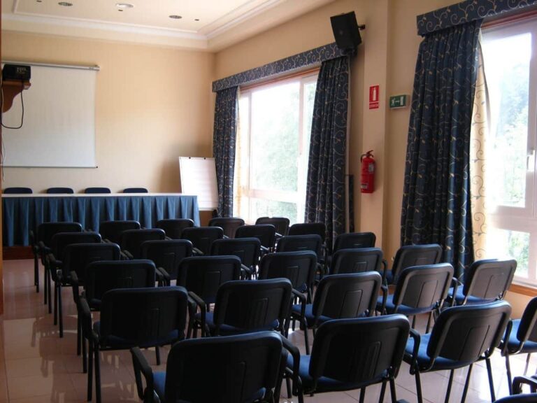 http://gusuguito.com/wp-content/uploads/2019/08/o-xardin-hotel-restaurante-o-carballinho-03.jpg http://gusuguito.com/wp-content/uploads/2019/08/o-xardin-hotel-restaurante-o-carballinho-03.jpg