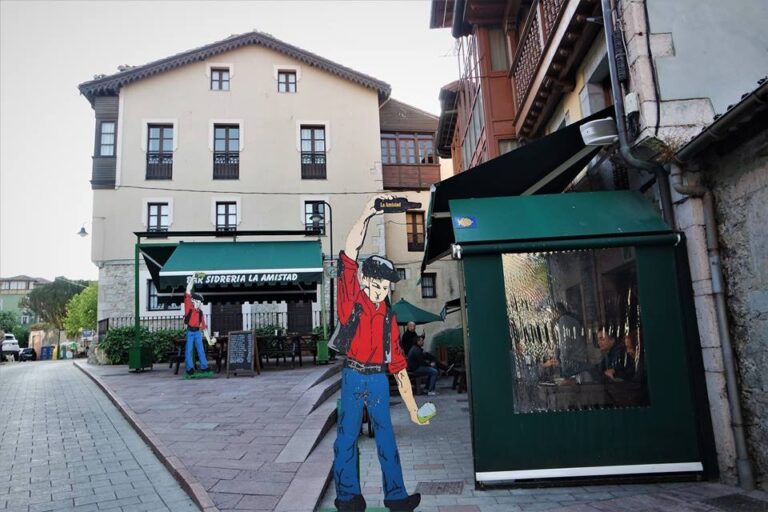 bar la amistad 2 768x512