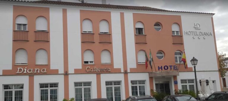 2020 04 30 1740 web 768x341