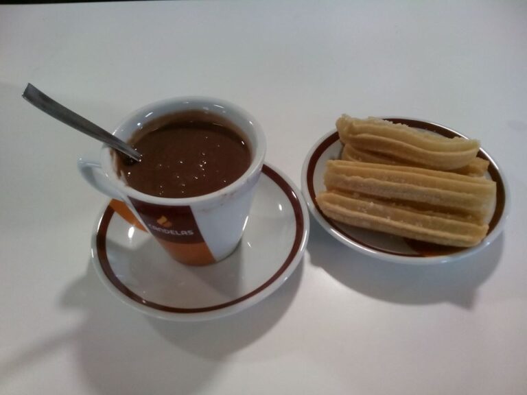 cafe bar paxarino 1 768x576