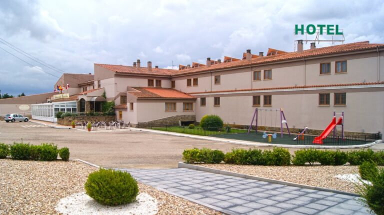 hotel mozarbez 1 768x431